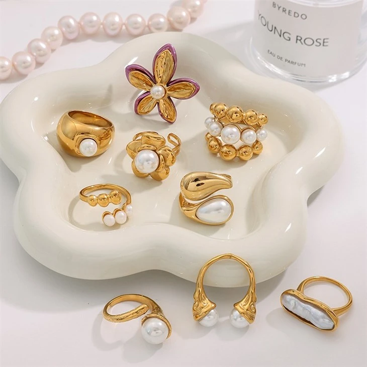 Flower Pearl Ring high quality